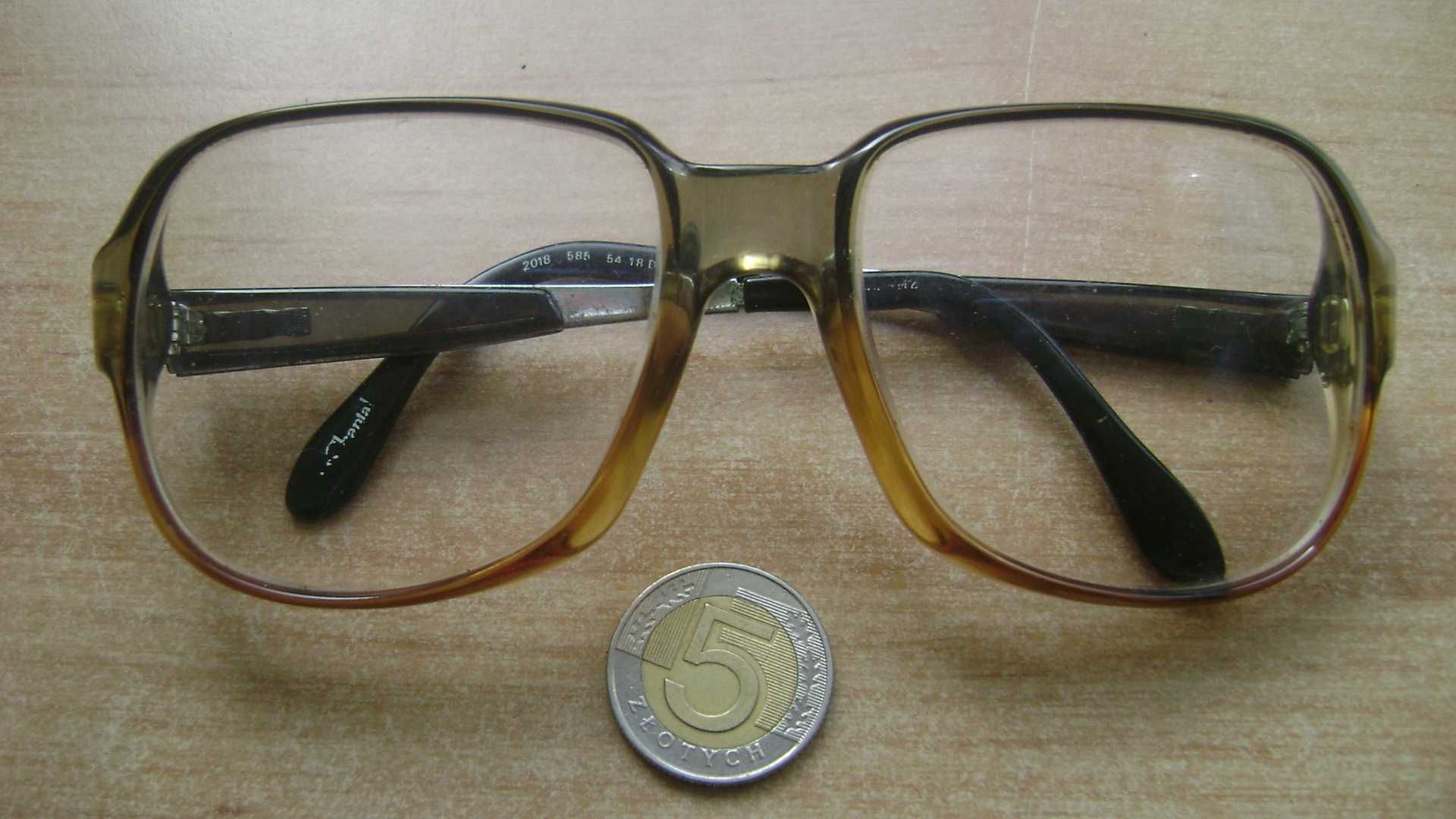 Starocie z PRL - Okulary męskie korekcyjne -1,5 dioptrii, rozstaw 13cm