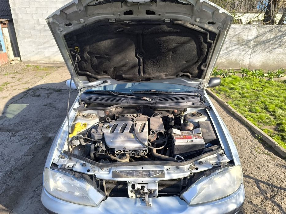 Рено Меган 1.4 бенз