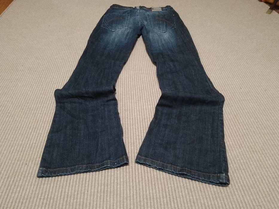 Темные клеш джинсы с низкой посадкой  Zara flared type bootcut archive