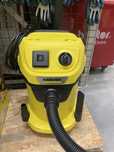 Пилосос (побутовий) Karcher WD3 P з розеткою