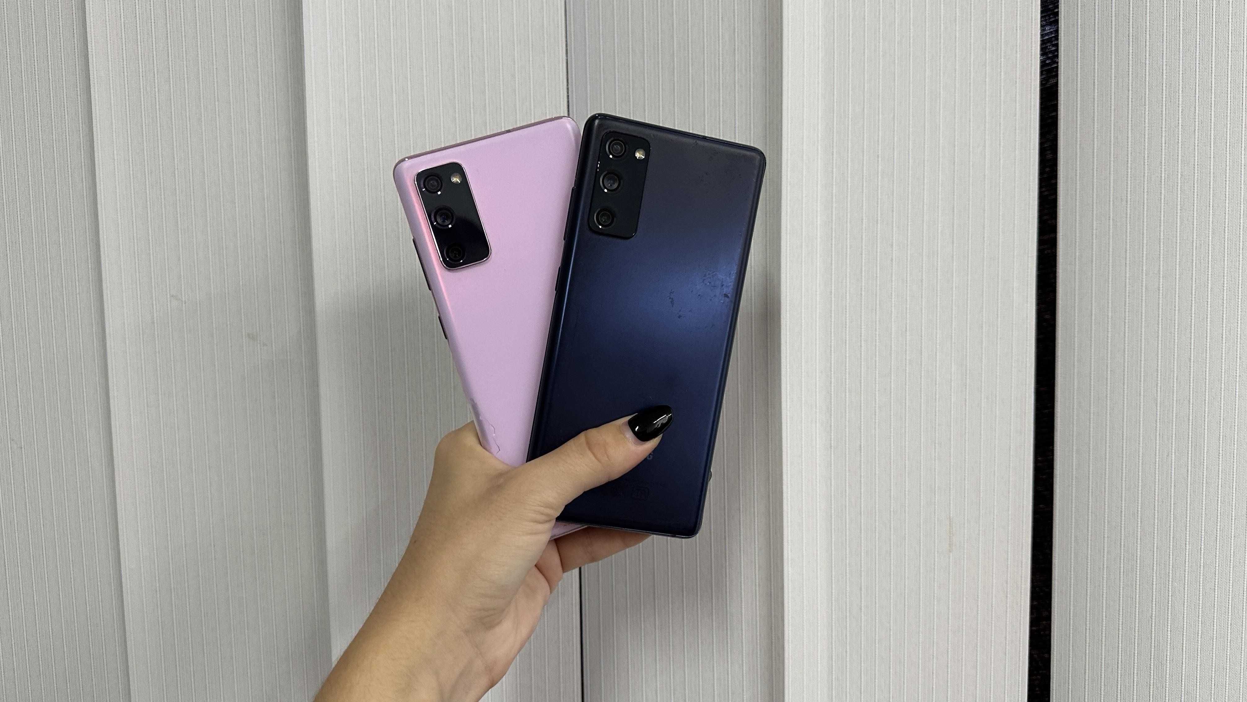 Samsung Galaxy S20 FE 128GB Navy/Red/Pink USED Оплата частинами