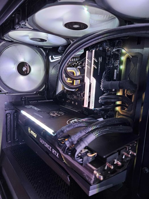PC Intel i7-9700K / RTX 3080 / 32GB RAM RGB – gaming i praca, zadbany