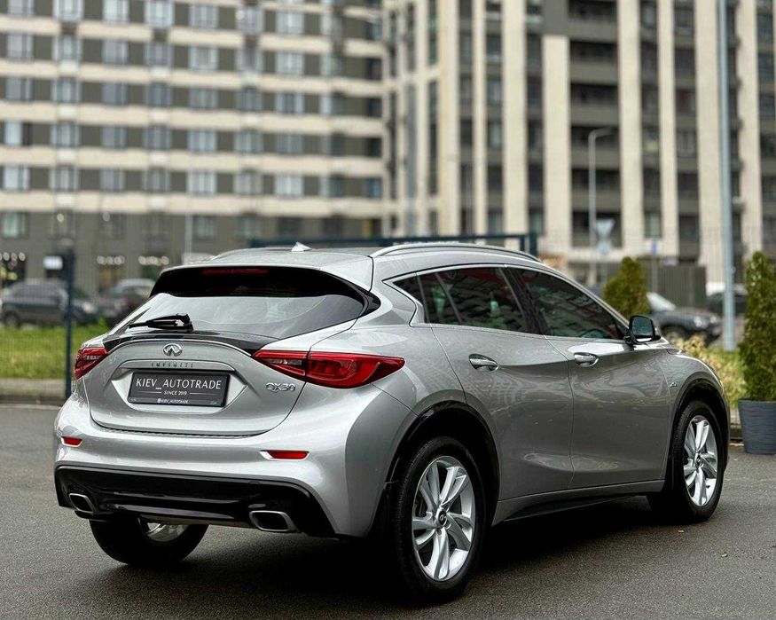 Продаж Infiniti QХ30