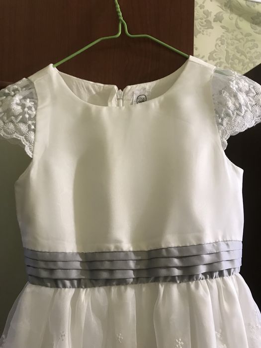 Сукня нарядна для дівчики