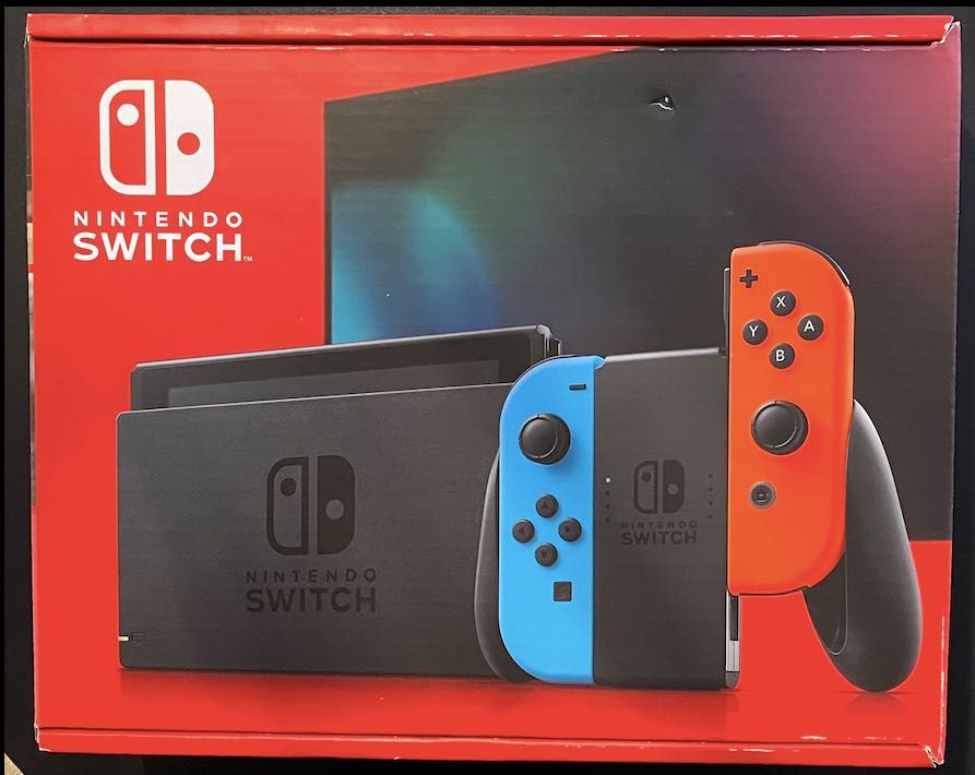Nintendo Switch NOVA com um jogo