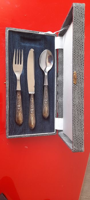 Conjunto de talheres em casquinha