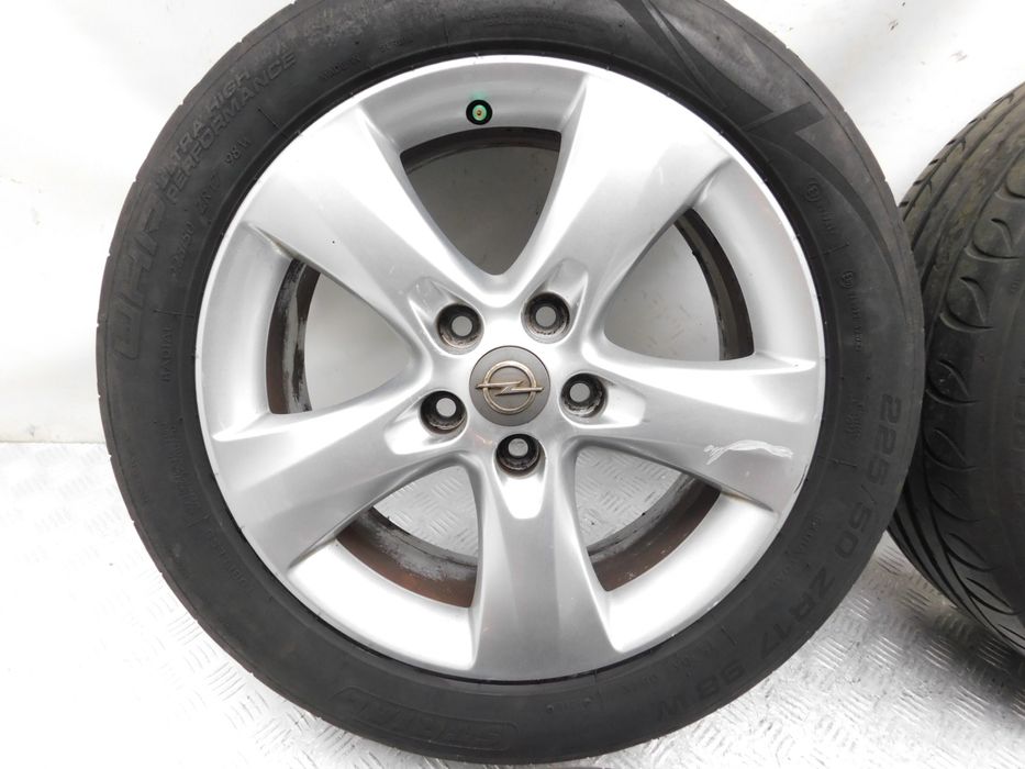 felgi aluminiowe 5x115 17x7 opony 225/50 zr17 - opel astra iv j