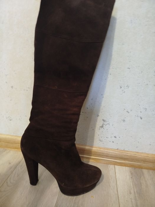 Продам замшевые сапоги Davos Gomma