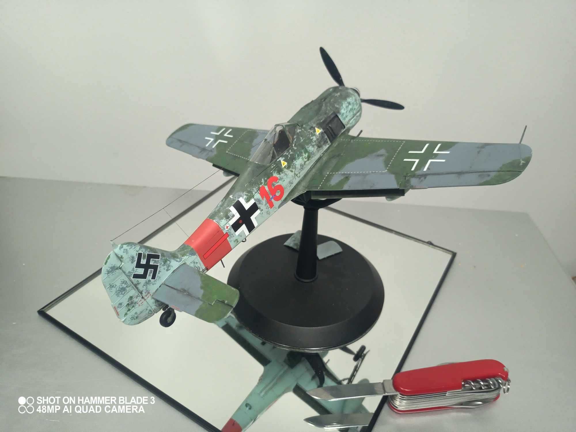 Model plastikowy Fw 190- A8 firmy Revel. Skala 1:32