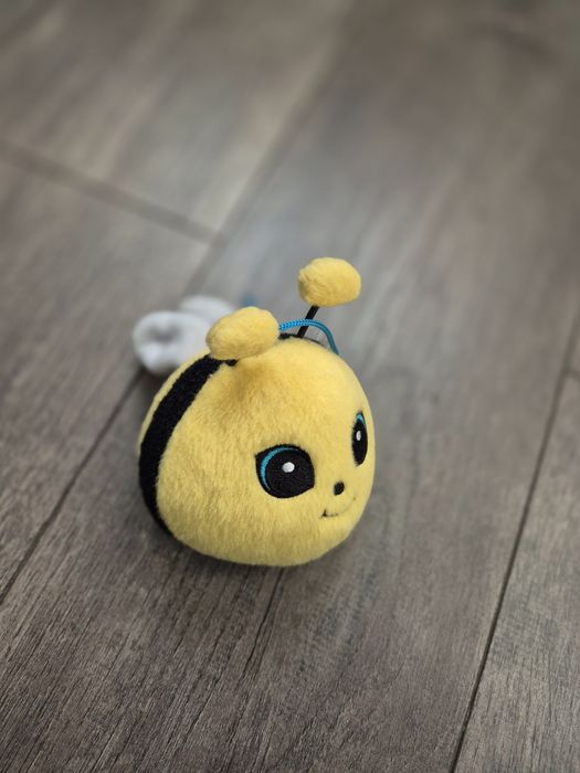 Pluszak maskotka przytulanka pszczółka pszczoła osa używana