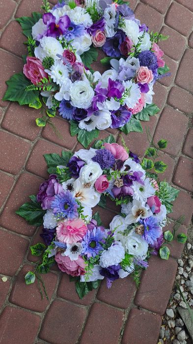 Wianek pełny  na drzwi lub pomnik