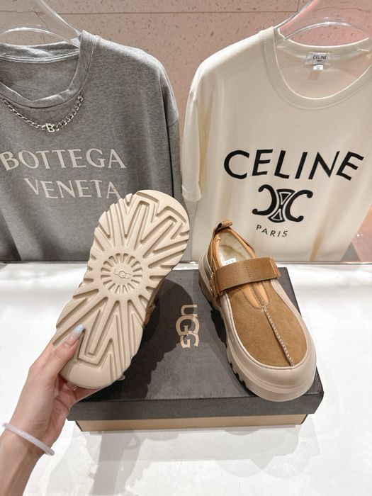 UGG, утеплені кросівки-мокасини, замша, колір карамель