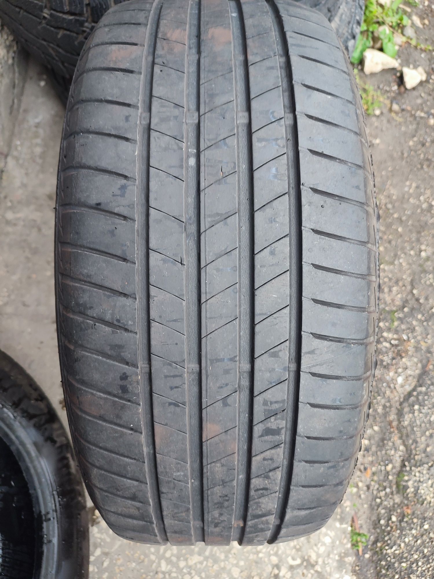 Pojedyncza opona Bridgestone Turanza T005 225/50/17 98Y