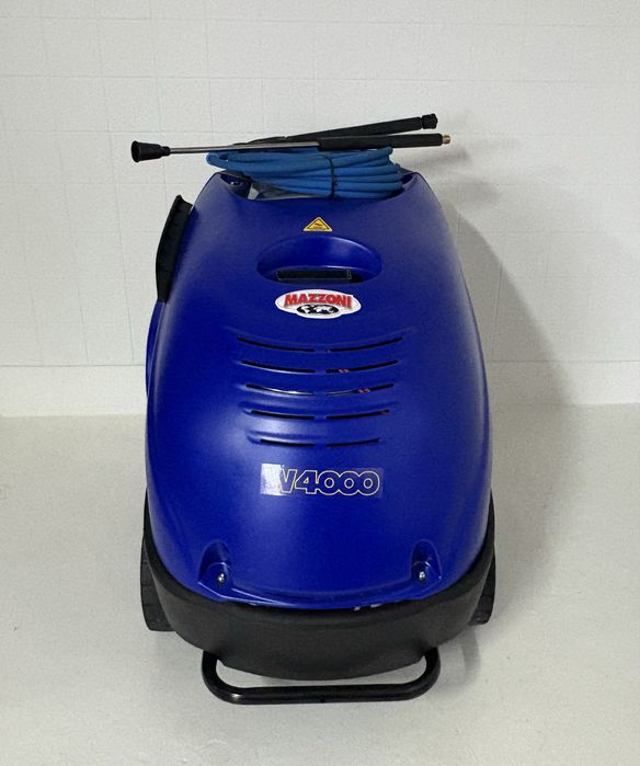 Lavadora Alta Pressão Mazzoni w4000 com Caldeira NOVA