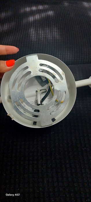 Candeeiro branco impecável