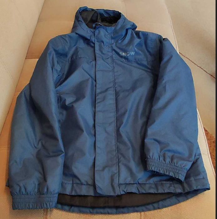 Zimowa/narciarska kurtka dla dzieci.