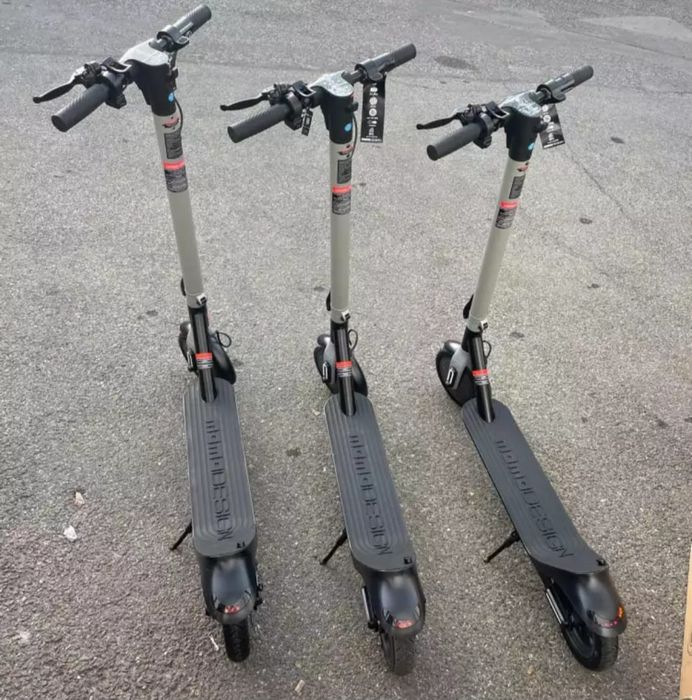 Skladana hulajnoga elektryczna Momodesign Evo 9