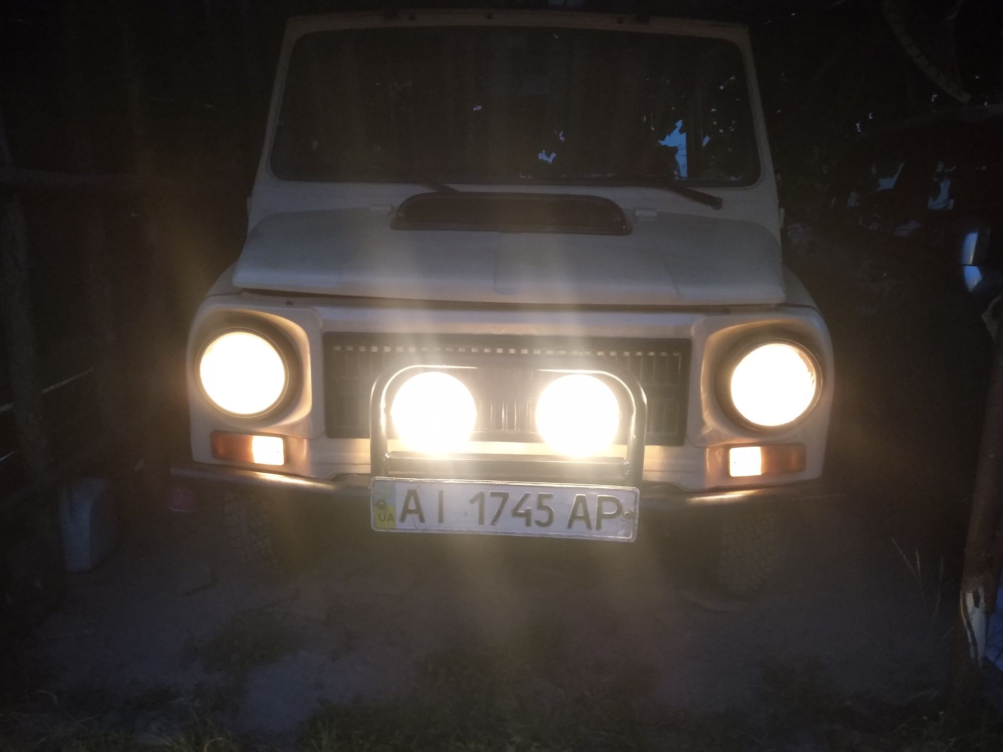 ЛУАЗ двигун Ваз на газу