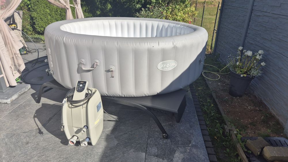 SPA ogrodowe Bestway  LAY-Z Grenada  236cm
