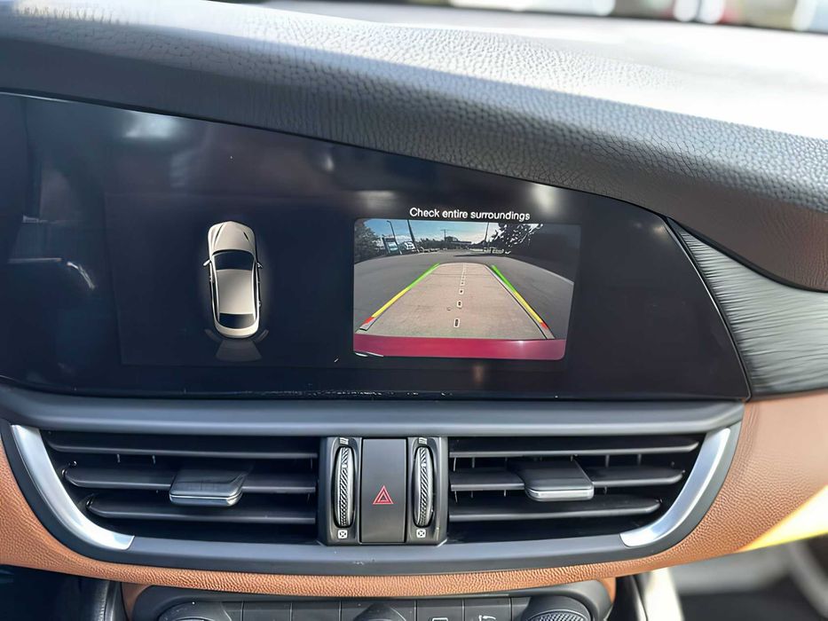 Alfa Romeo Giulia      2018