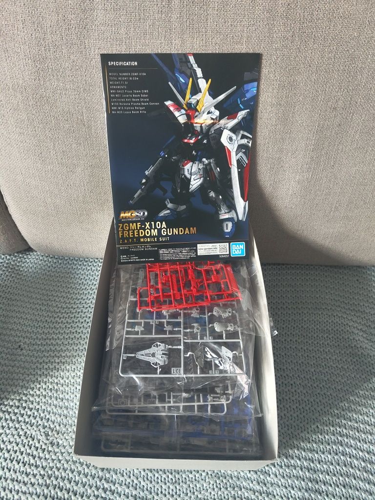 Bandai Gundam freedom MGSD - nowy