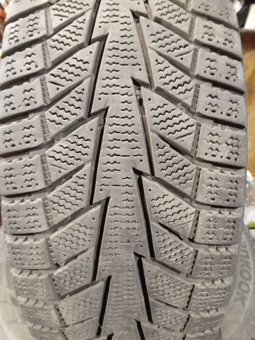 Зимова гума Hankook R15