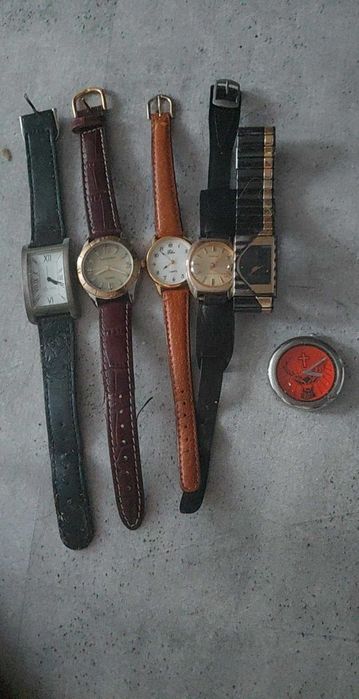 Stare naręczne zegarki kwarcowe i jeden mechaniczny- nakręcany prl gdr