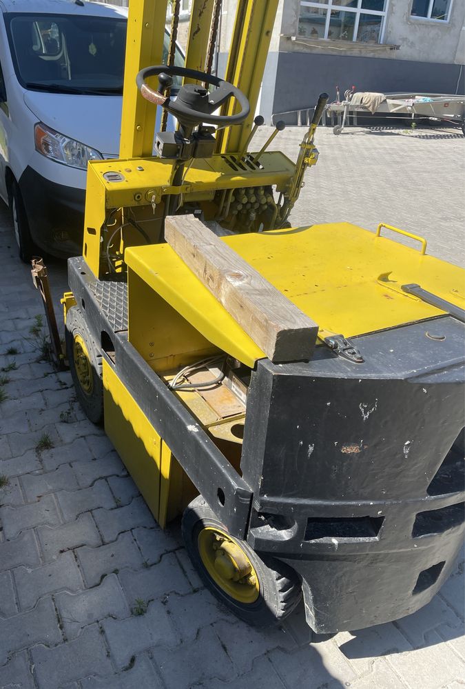 Електричний навантажувач Balkancar