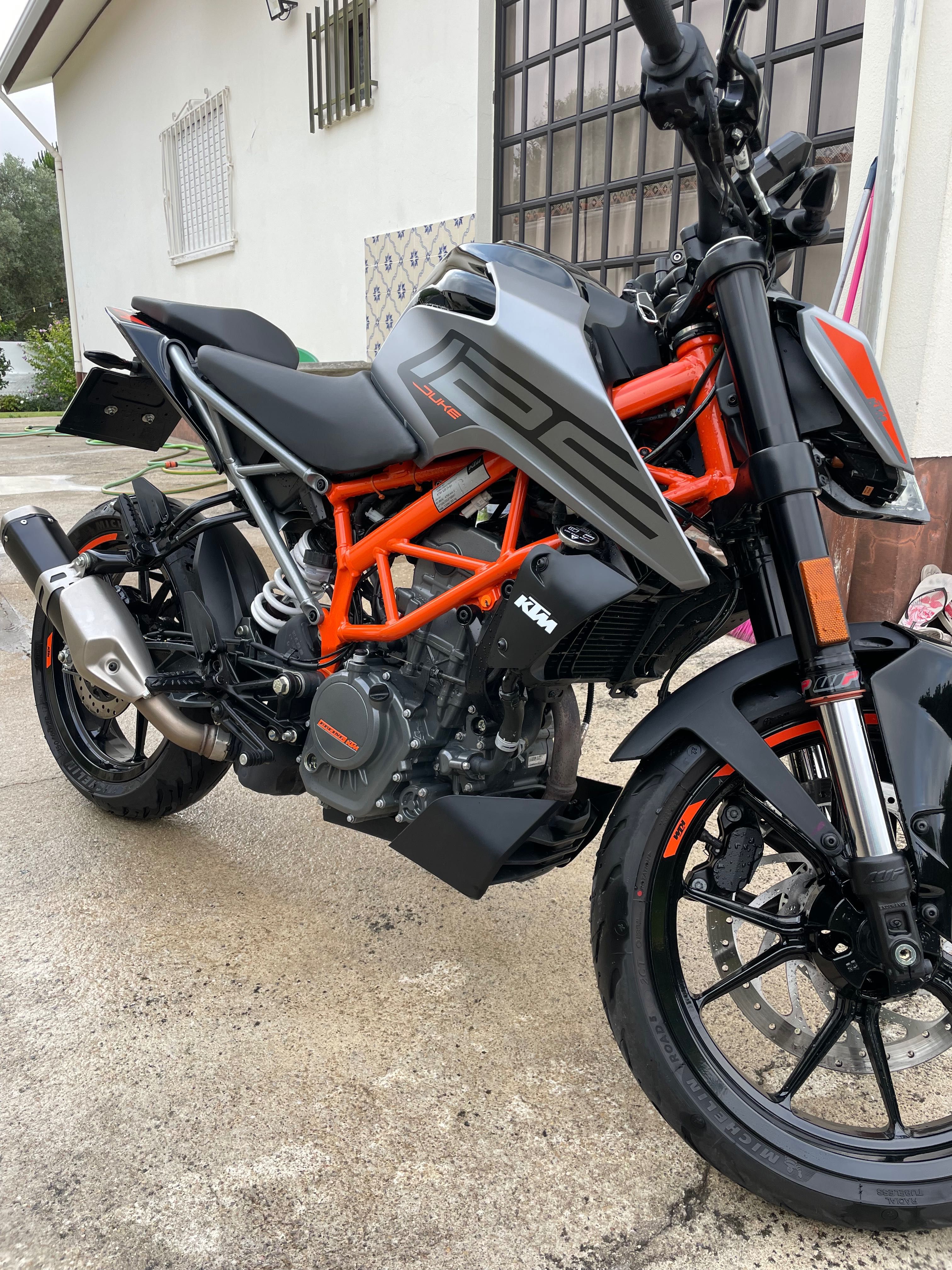 KTM DUKE 125CC - 2023