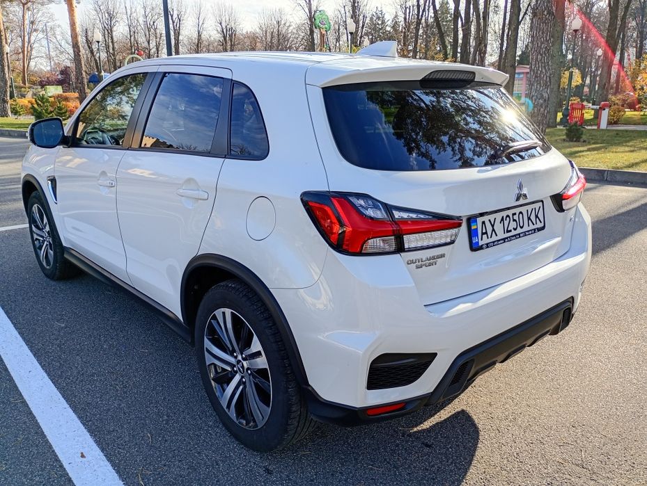 Продам Митсубиси аутлеленд спорт