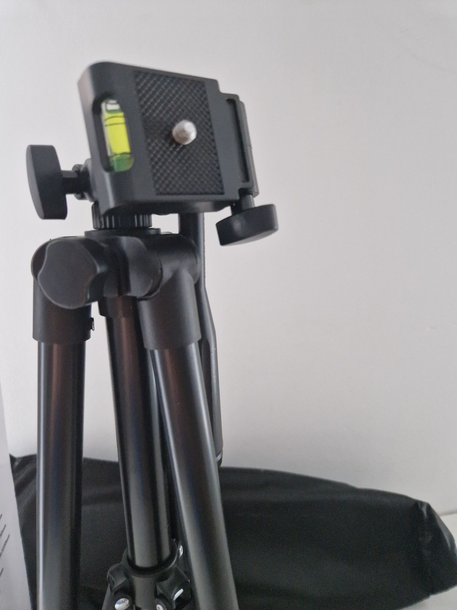 Statyw tripod 3120 na telefon z pilotem bluetooth