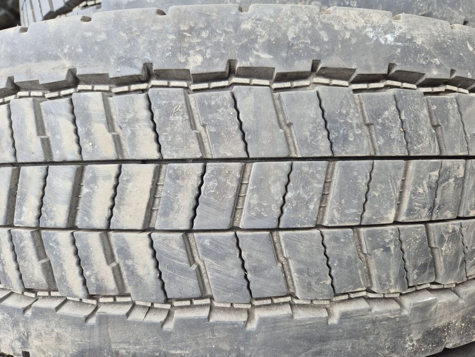 Opony 265/70r19.5