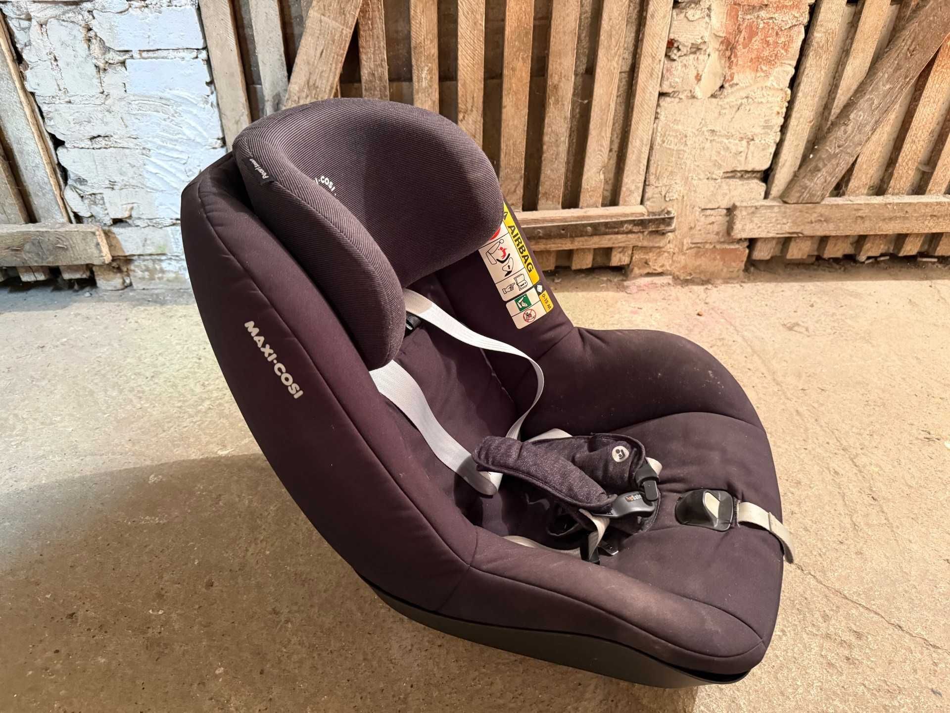 2 szt Maxi Cosi Pearl Smart 2way fix 0-15m 18kg