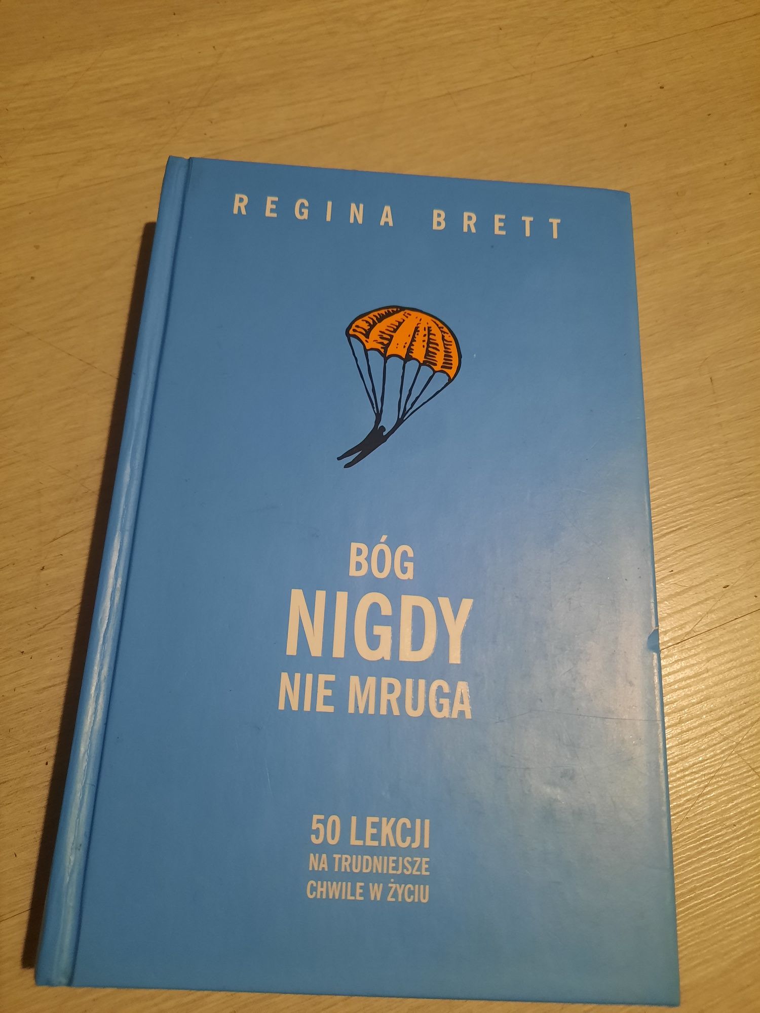 BÓG nigdy nie mruga