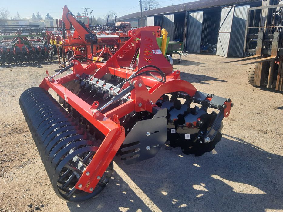 Brona Talerzowa 2,5 Wał daszkowy hydrauliczny  talerze fi 560