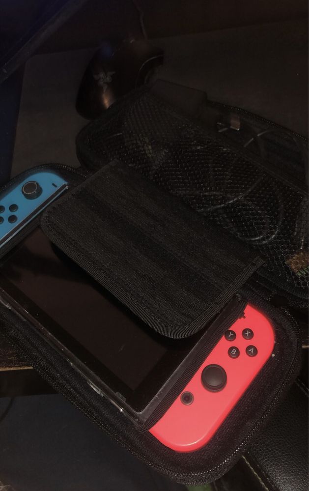 vendo nintendo switch nova com extras