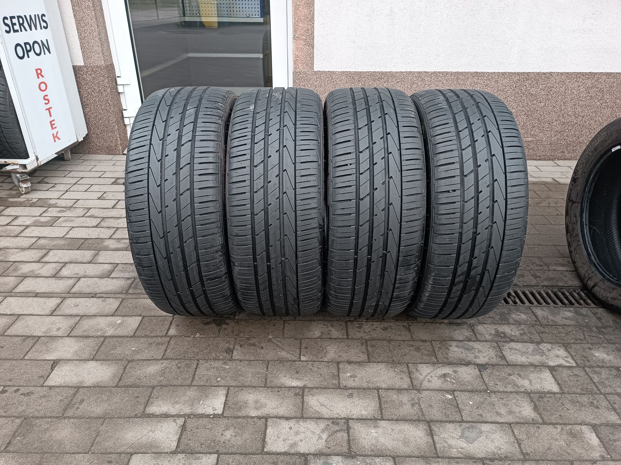 235/50R19 Hankook Ventus S1 Evo2 SUV