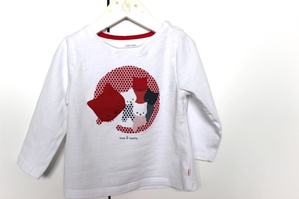 Blusinha com gatos 9 meses. nova