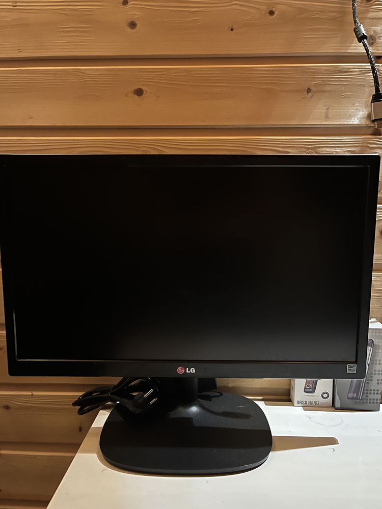 Monitor LG 22M35A