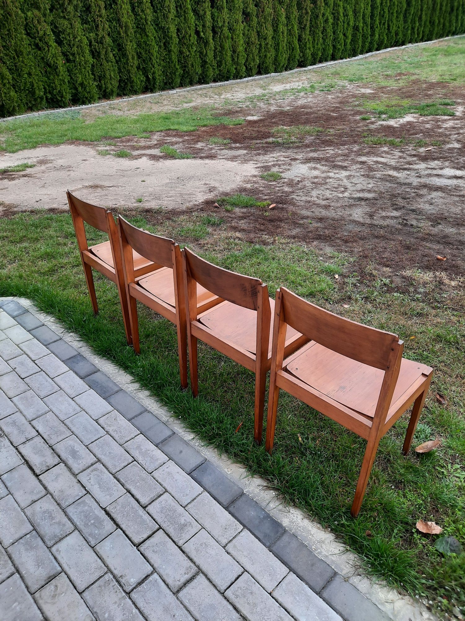 Krzesła drewniane prl jedyne takie