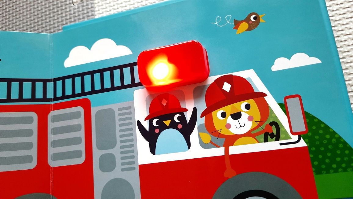 Emergency! Flash Flash Let's Dash! książka ze światełkiem light book