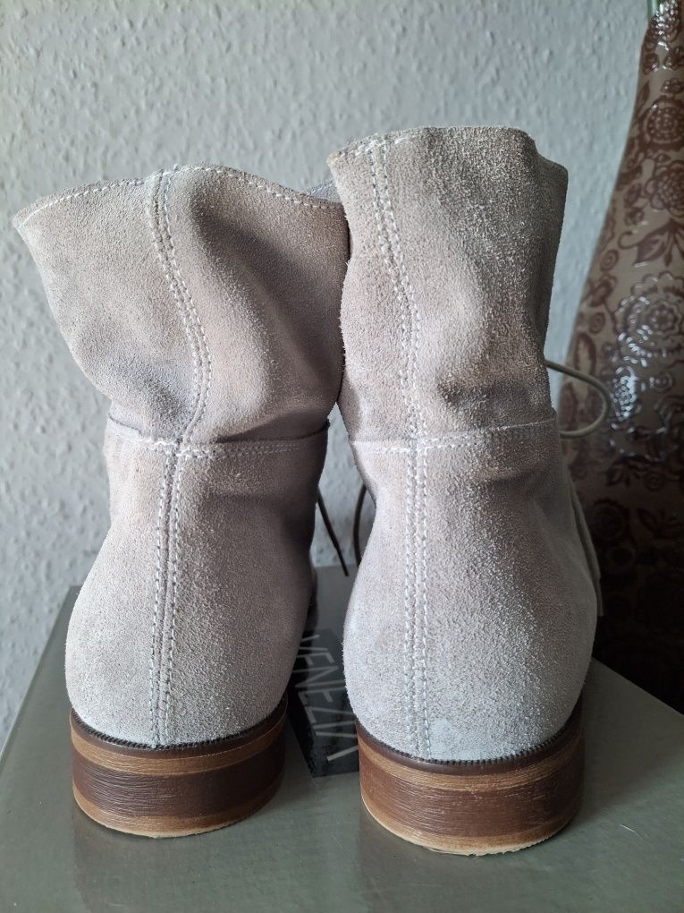 Catwalk  wiosenne botki zamszowe 41