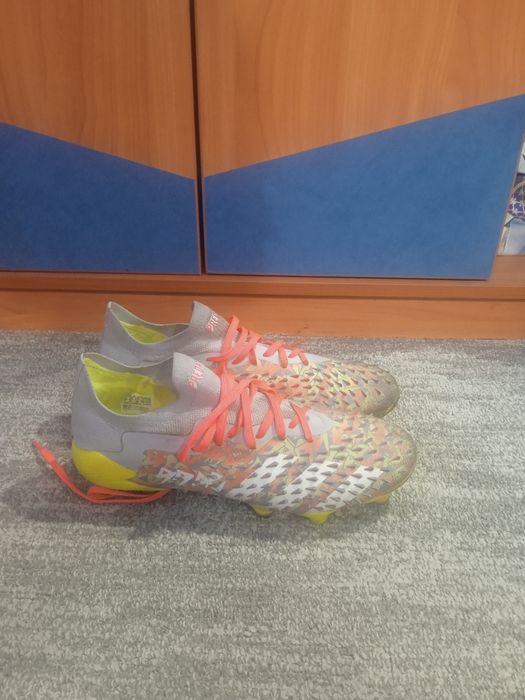 Футбольные бутсы