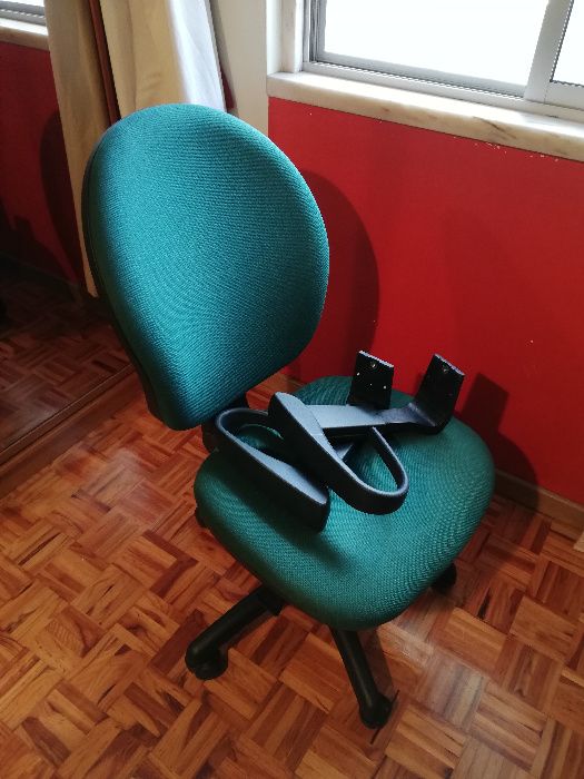 Secretária e Cadeira para escritório