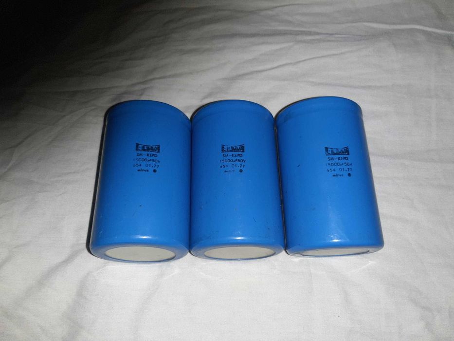 Продам 1-н конденсатор ELWA 50 вольт 15000 микрофарат