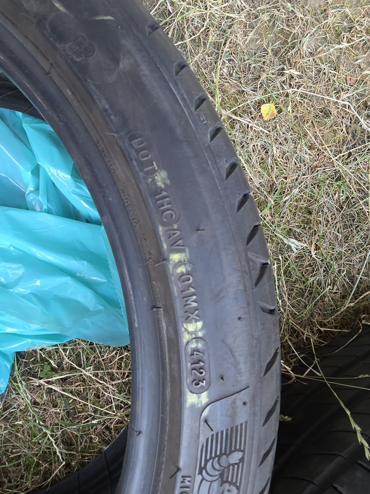 Michelin Primacy 4 235/40 R19 96W x 4 sztuki lato