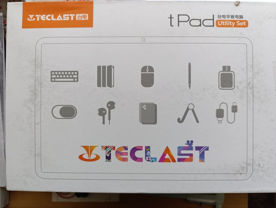 Планшет ,, TECLAST ,, новый .