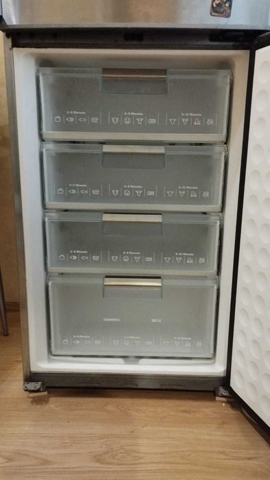 Німецький Холодильник Siemens з функцією No Frost!