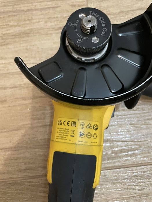 Акумуляторна болгарка Dewalt 405