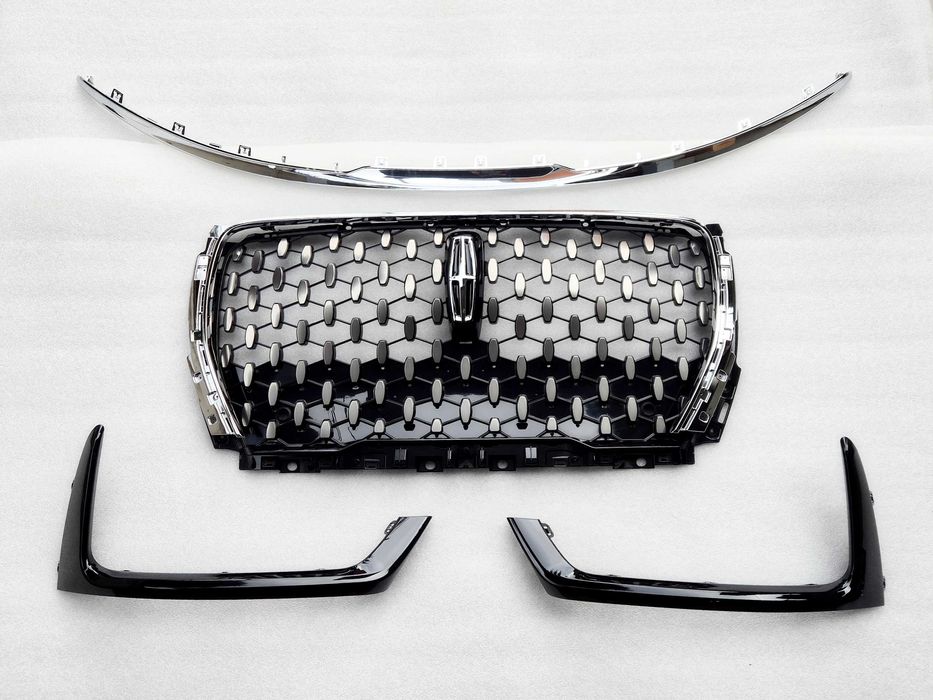 Lincoln Corsair 2023-2024 Решетка гриль бампера хром вставка переднего